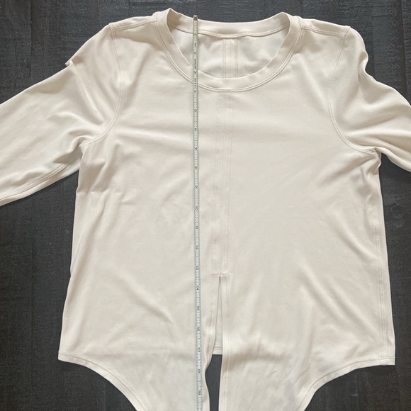 Lululemon top - Picture 6 of 9